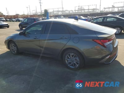 Drugie zdjęcie samochodu z przodu: 2024 HYUNDAI ELANTRA SEL VIN:KMHLM4DG6RU733350 - miniatura