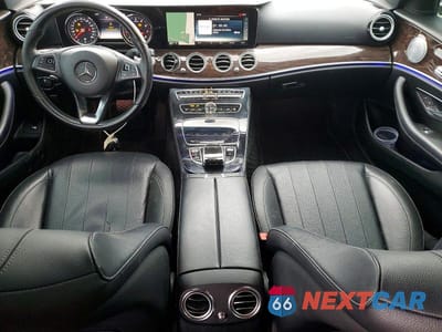 Zdjęcie 8 z 11 samochodu: 2017 MERCEDES-BENZ E 300 4MATIC VIN:WDDZF4KB7HA032838 - miniatura