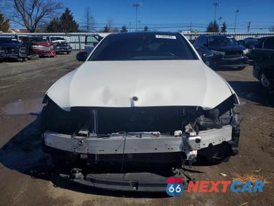 Piąte zdjęcie samochodu w środku: 2019 MERCEDES-BENZ E 300 4MATIC VIN:WDDZF4KBXKA551129 - miniatura