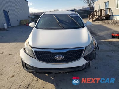 Piąte zdjęcie samochodu w środku: 2016 KIA SPORTAGE LX VIN:KNDPB3AC6G7843379 - miniatura