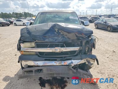 Piąte zdjęcie samochodu w środku: 2001 CHEVROLET SILVERADO C2500 HEAVY DUTY VIN:1GCHC29U61E304756 - miniatura