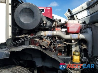 Zdjęcie 7 z 10 samochodu: 2016 VOLVO VNL SEMI TRUCK VIN:4V4N39TG0GN965646 - miniatura