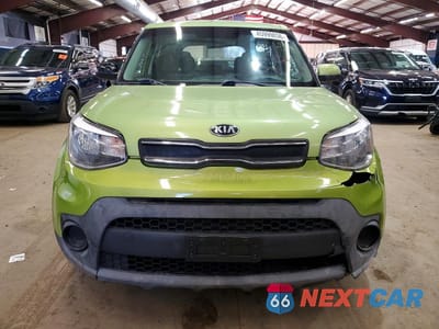 Piąte zdjęcie samochodu w środku: 2019 KIA SOUL BASE VIN:KNDJN2A21K7916763 - miniatura
