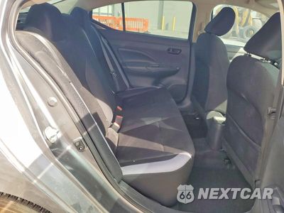 Zdjęcie 10 z 12 samochodu: 2025 NISSAN VERSA S VIN:3N1CN8DV3SL868005 - miniatura