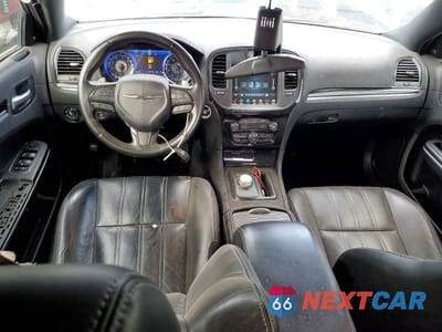 Zdjęcie 8 z 11 samochodu: 2019 CHRYSLER 300 S VIN:2C3CCABG2KH654215 - miniatura