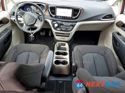 Zdjęcie 8 z 13 samochodu: 2024 CHRYSLER GRAND CARAVAN SXT VIN:2C4RC1ZG8RR200938 - miniatura