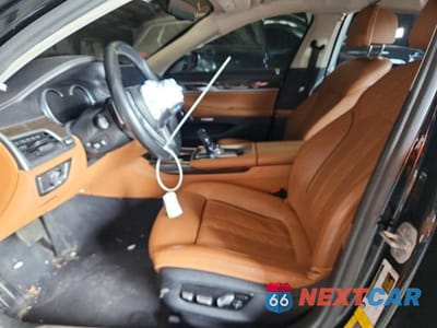 Zdjęcie 7 z 12 samochodu: 2018 BMW 740 XE VIN:WBA7J2C57JG938145 - miniatura