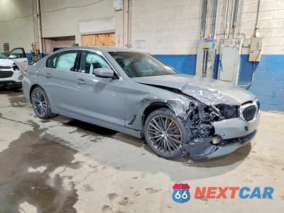 Czwarte zdjęcie samochodu z boku: 2022 BMW 540 XI VIN:WBA73BJ0XNWX67968 - miniatura