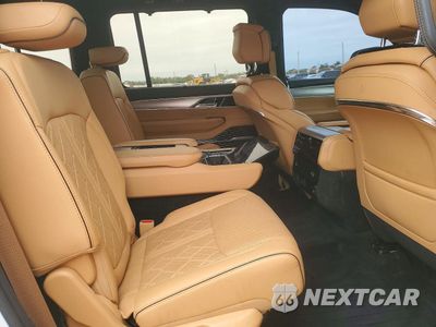 Zdjęcie 11 z 14 samochodu: 2023 JEEP GRAND WAGONEER SERIES III VIN:1C4SJVGP8PS514294 - miniatura
