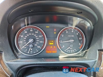 Zdjęcie 9 z 11 samochodu: 2009 BMW 328 I VIN:WBAPH77569NL83599 - miniatura