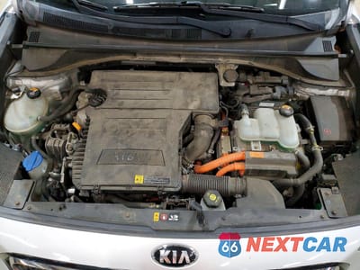 Zdjęcie 12 z 13 samochodu: 2018 KIA NIRO TOURING VIN:KNDCE3LC1J5118312 - miniatura