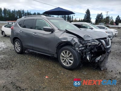 Czwarte zdjęcie samochodu z boku: 2019 NISSAN ROGUE SV VIN:KNMAT2MVXKP528703 - miniatura