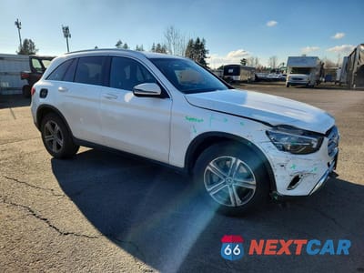 Czwarte zdjęcie samochodu z boku: 2021 MERCEDES-BENZ GLC 300 4MATIC VIN:W1N0G8EB8MV296486 - miniatura