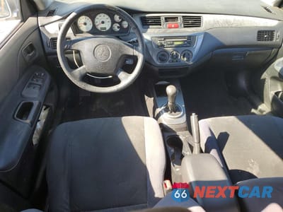 Zdjęcie 8 z 12 samochodu: 2005 MITSUBISHI LANCER OZ RALLY VIN:JA3AJ86E95U012360 - miniatura