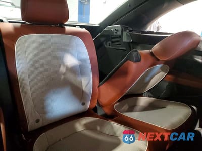 Zdjęcie 10 z 12 samochodu: 2017 VOLKSWAGEN BEETLE SE VIN:3VWJ17AT7HM604170 - miniatura