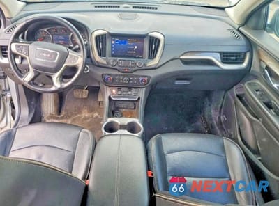 Zdjęcie 8 z 13 samochodu: 2019 GMC TERRAIN DENALI VIN:3GKALSEX9KL386117 - miniatura