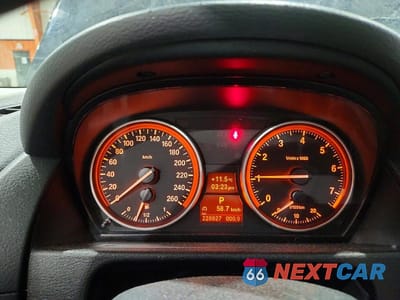 Zdjęcie 9 z 12 samochodu: 2014 BMW X1 XDRIVE28I VIN:WBAVL1C56EVY23677 - miniatura