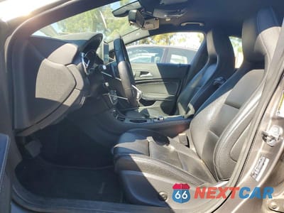 Zdjęcie 7 z 12 samochodu: 2018 MERCEDES-BENZ CLA 250 VIN:WDDSJ4EB1JN653793 - miniatura