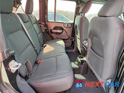 Zdjęcie 11 z 13 samochodu: 2021 JEEP WRANGLER UNLIMITED SPORT VIN:1C4HJXDG3MW528540 - miniatura