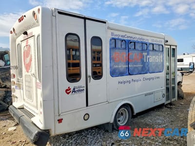 Czwarte zdjęcie samochodu z boku: 2019 FORD ECONOLINE E350 SUPER DUTY CUTAWAY VAN VIN:1FDEE3FS9KDC17295 - miniatura