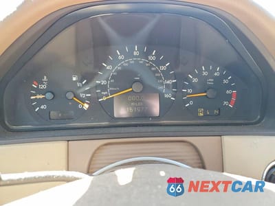 Zdjęcie 9 z 11 samochodu: 2000 MERCEDES-BENZ E-CLASS E320 VIN:WDBJF65J0YB149580 - miniatura