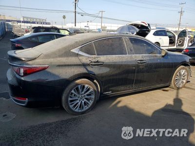 Trzecie zdjęcie samochodu z tyłu: 2020 LEXUS ES 300H BASE VIN:58AD21B14LU012130 - miniatura