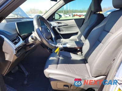 Zdjęcie 7 z 13 samochodu: 2023 BMW X1 XDRIVE28I VIN:WBX73EF0XP5W53736 - miniatura