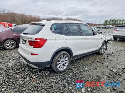 Trzecie zdjęcie samochodu z tyłu: 2017 BMW X3 SDRIVE28I VIN:5UXWZ7C54H0U47621 - miniatura