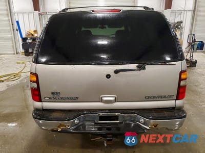 Zdjęcie 6 z 13 samochodu: 2000 CHEV SUBURBAN VIN:3GNFK16T4YG148422 - miniatura