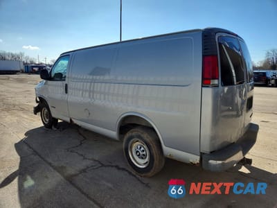 Drugie zdjęcie samochodu z przodu: 1997 CHEVROLET EXPRESS 2500 UTILITY / SERVICE VAN VIN:1GCGG25RXV1021842 - miniatura