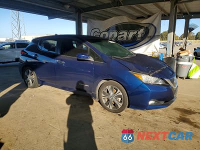 Czwarte zdjęcie samochodu z boku: 2018 NISSAN LEAF SV VIN:1N4AZ1CP1JC308423 - miniatura