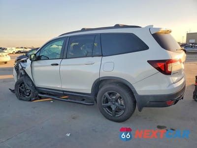 Drugie zdjęcie samochodu z przodu: 2021 HONDA PILOT BLACK VIN:5FNYF6H72MB010378 - miniatura