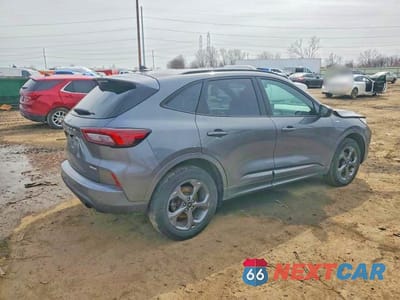 Trzecie zdjęcie samochodu z tyłu: 2023 FORD ESCAPE ST LINE VIN:1FMCU9MNXPUA90655 - miniatura