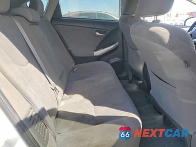 Zdjęcie 10 z 12 samochodu: 2014 TOYOTA PRIUS THREE VIN:JTDKN3DU6E0379828 - miniatura