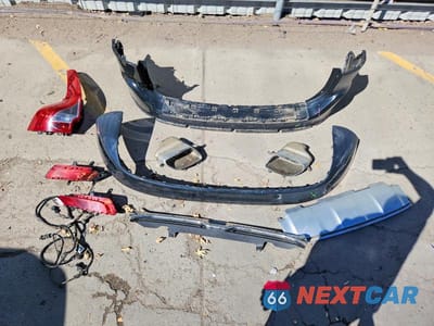 Zdjęcie 13 z 13 samochodu: 2015 VOLVO XC60 T6 PREMIER VIN:YV4902RK3F2721317 - miniatura