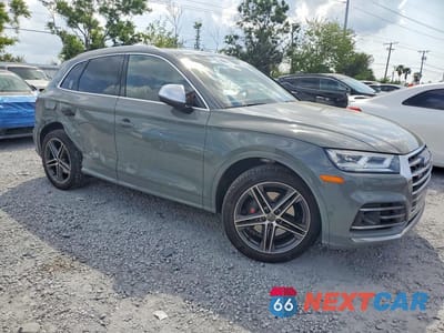 Czwarte zdjęcie samochodu z boku: 2019 AUDI SQ5 PRESTIGE VIN:WA1C4AFY0K2006676 - miniatura