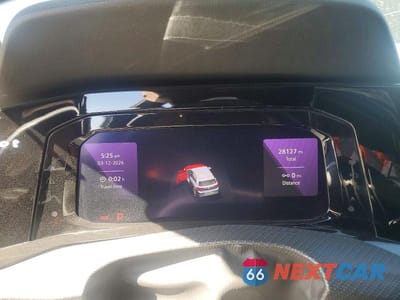 Zdjęcie 9 z 12 samochodu: 2024 VOLKSWAGEN GOLF R VIN:WVWEB7CD3RW178826 - miniatura