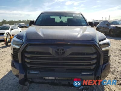 Piąte zdjęcie samochodu w środku: 2024 TOYOTA TUNDRA SR5 VIN:5TFLA5AB0RX039408 - miniatura