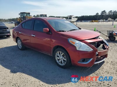 Czwarte zdjęcie samochodu z boku: 2018 NISSAN VERSA SV VIN:3N1CN7AP5JL856016 - miniatura