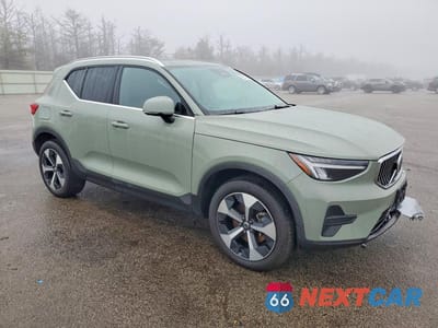 Czwarte zdjęcie samochodu z boku: 2025 VOLVO XC40 CORE VIN:YV4L12UJ2S2468924 - miniatura