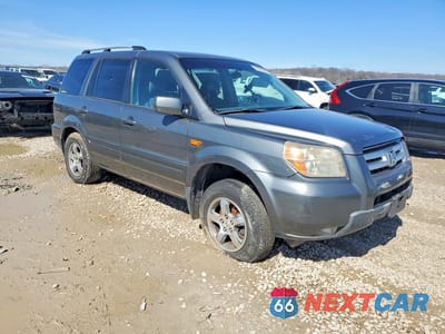 Czwarte zdjęcie samochodu z boku: 2007 HONDA PILOT EX VIN:5FNYF284X7B024743 - miniatura