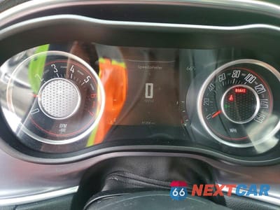 Zdjęcie 9 z 12 samochodu: 2015 DODGE CHALLENGER SXT VIN:2C3CDZAT8FH723215 - miniatura