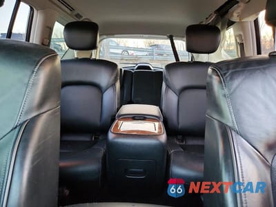 Zdjęcie 10 z 12 samochodu: 2019 INFINITI QX80 LUXE VIN:JN8AZ2NE7K9231538 - miniatura