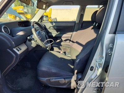 Zdjęcie 7 z 12 samochodu: 2009 SCION XB BASE VIN:JTLKE50E391075662 - miniatura