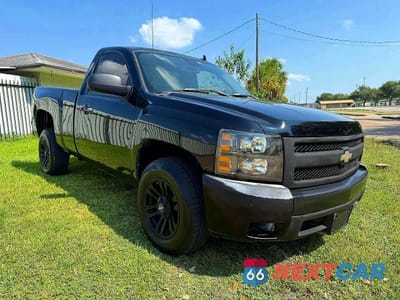 2008 CHEVROLET SILVERADO C1500 1GCEC14C28Z204734 - główne zdjęcie licytacji z USA - miniatura