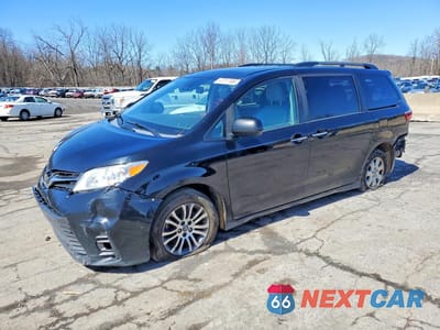 2020 TOYOTA SIENNA XLE 8-PASSENGER 5TDYZ3DC6LS037005 - główne zdjęcie licytacji z USA - miniatura