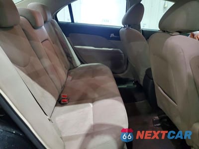 Zdjęcie 10 z 12 samochodu: 2010 MERCURY MILAN VIN:3MEHM0HA1AR601437 - miniatura