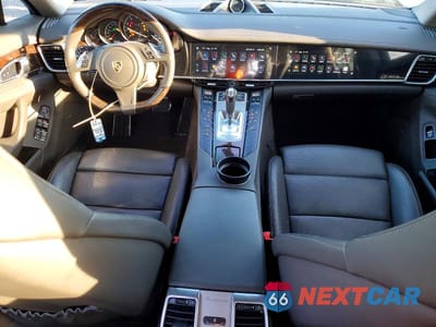 Zdjęcie 8 z 12 samochodu: 2016 PORSCHE PANAMERA 2 VIN:WP0AA2A70GL004289 - miniatura