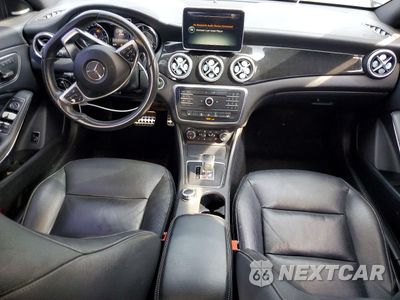 Zdjęcie 8 z 13 samochodu: 2015 MERCEDES-BENZ CLA 45 AMG VIN:WDDSJ5CB5FN175510 - miniatura