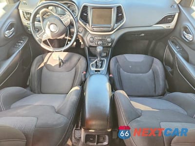 Zdjęcie 8 z 14 samochodu: 2015 JEEP CHEROKEE LATITUDE VIN:1C4PJLCB3FW517938 - miniatura
